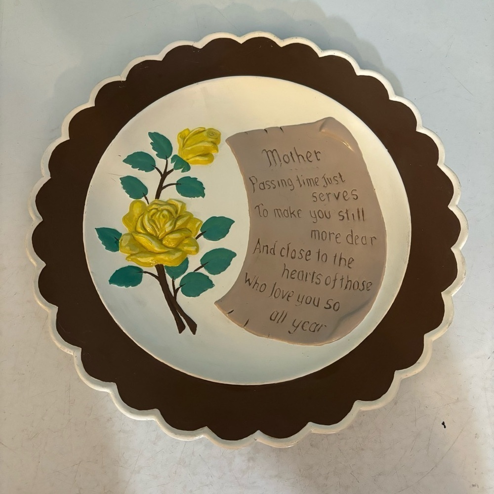 🛍️3/$30 Vintage 1976 handmade floral poem Mother’s Day scalloped round plate